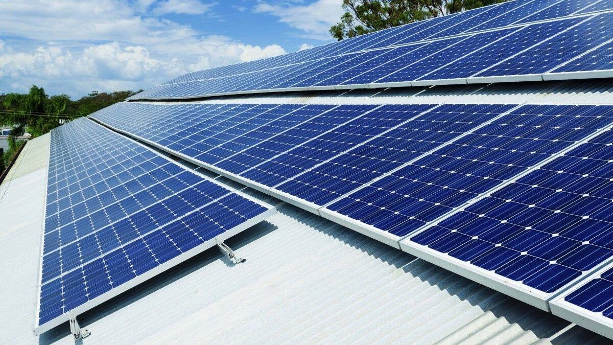 Imagen de equipo fotovoltaico que se instalará en Proazimut.