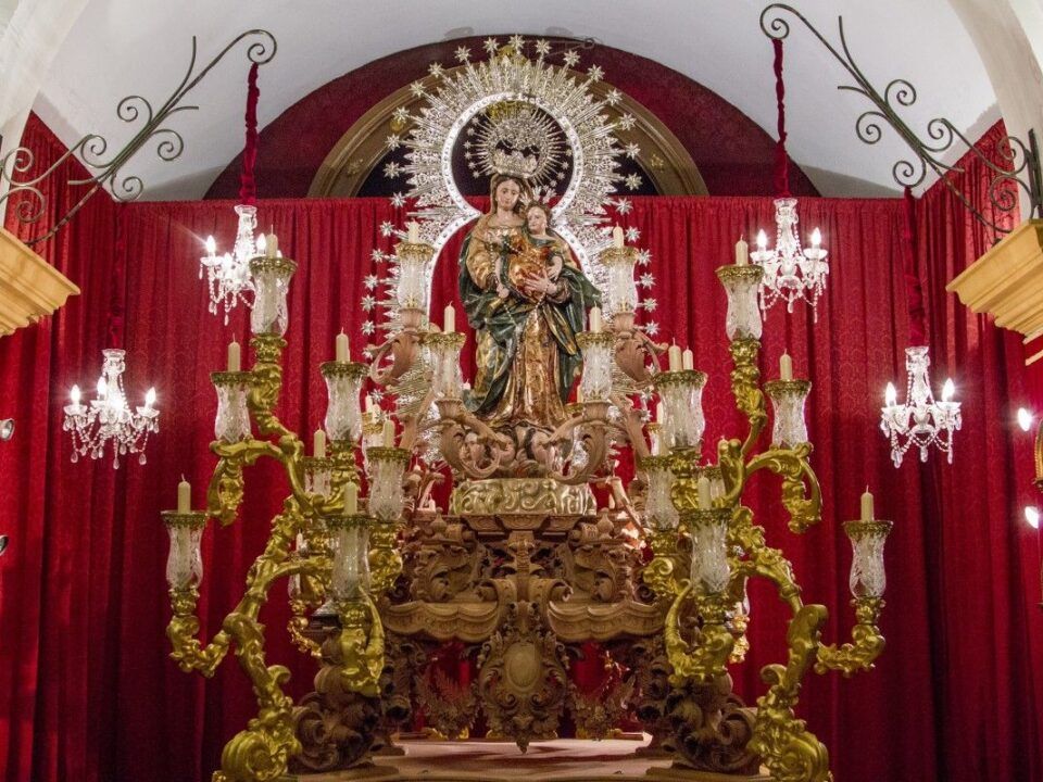 Nueva peana para la Virgen del Rosario de las Aguas / Hermandad de las Aguas