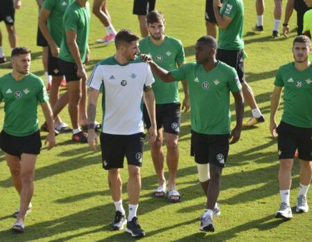 Javi García recorta plazos y tiene serias opciones de reaparecer ante el Alavés
