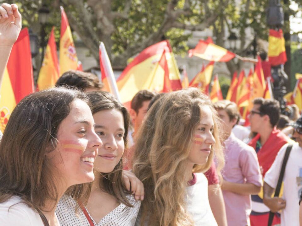 Chavales en la manifestación del 1 de octubre en Sevilla