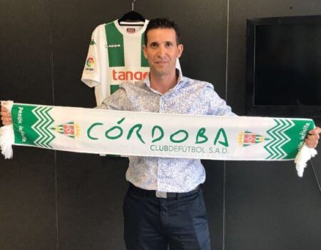 El Córdoba hace oficial el fichaje de Juan Merino