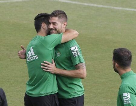 Javi García ya entrenó hoy con el grupo y apunta al Alavés