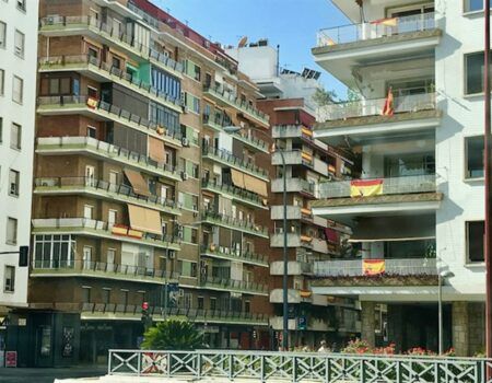 Sevilla tiene 46.000 viviendas vacías, frente a 12.000 sevillanos que no encuentran piso