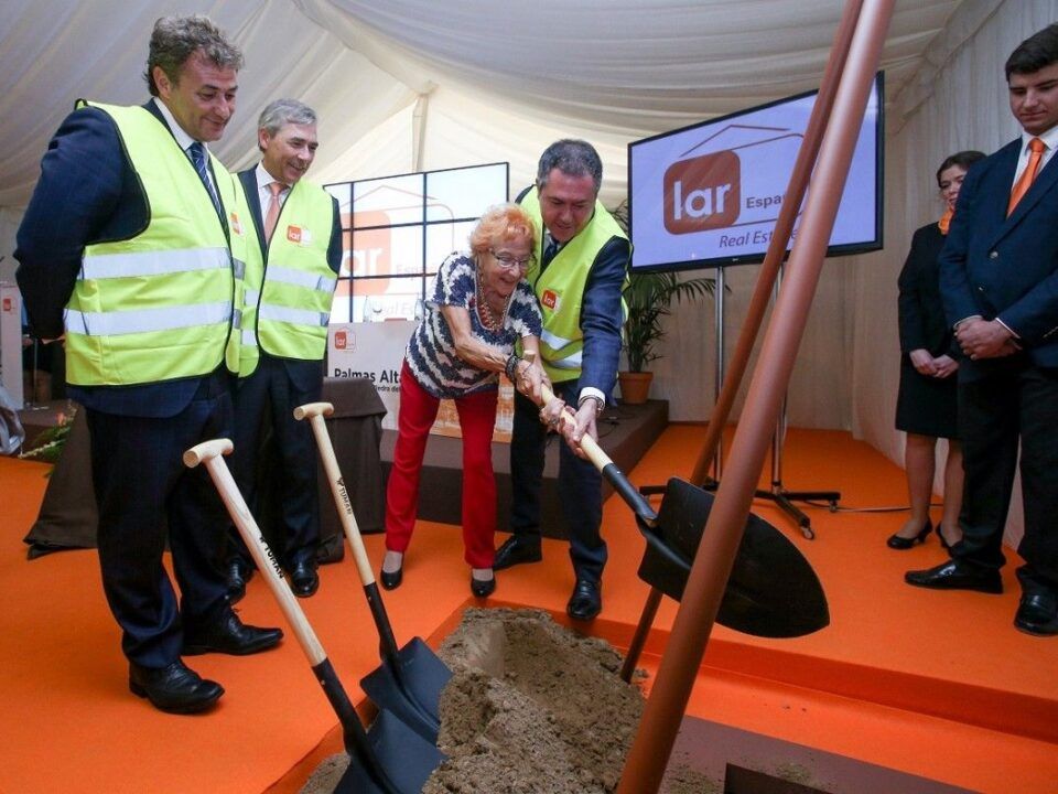 Primera piedra de Palmas Altas. Foto: LINCE