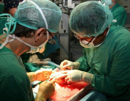 Siete personas salvan la vida por una donación multiorgánica en Valme
