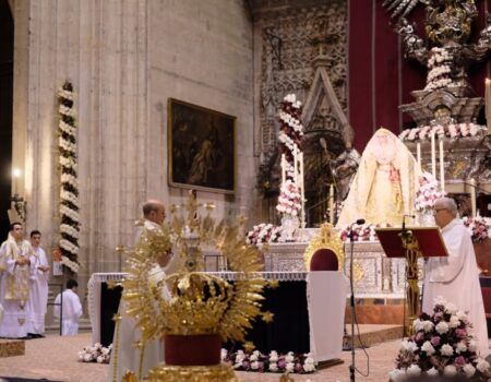 Pontifical coronación Virgen de la Salud / Lince