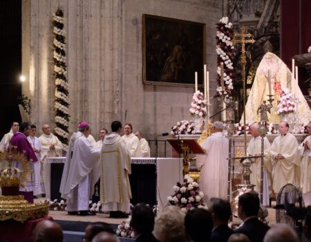 Pontifical coronación Virgen de la Salud / Lince