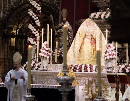 Pontifical coronación Virgen de la Salud / Lince