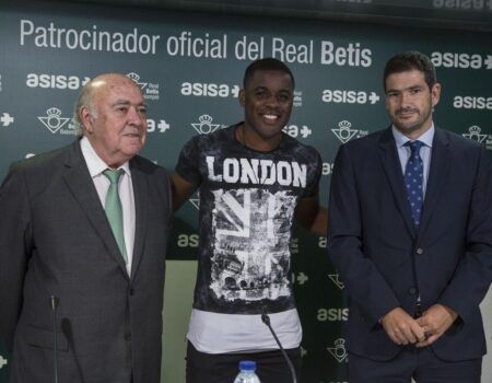 Campbell: «Nuestra casa se respeta, hay que hacer valer nuestra fortaleza»