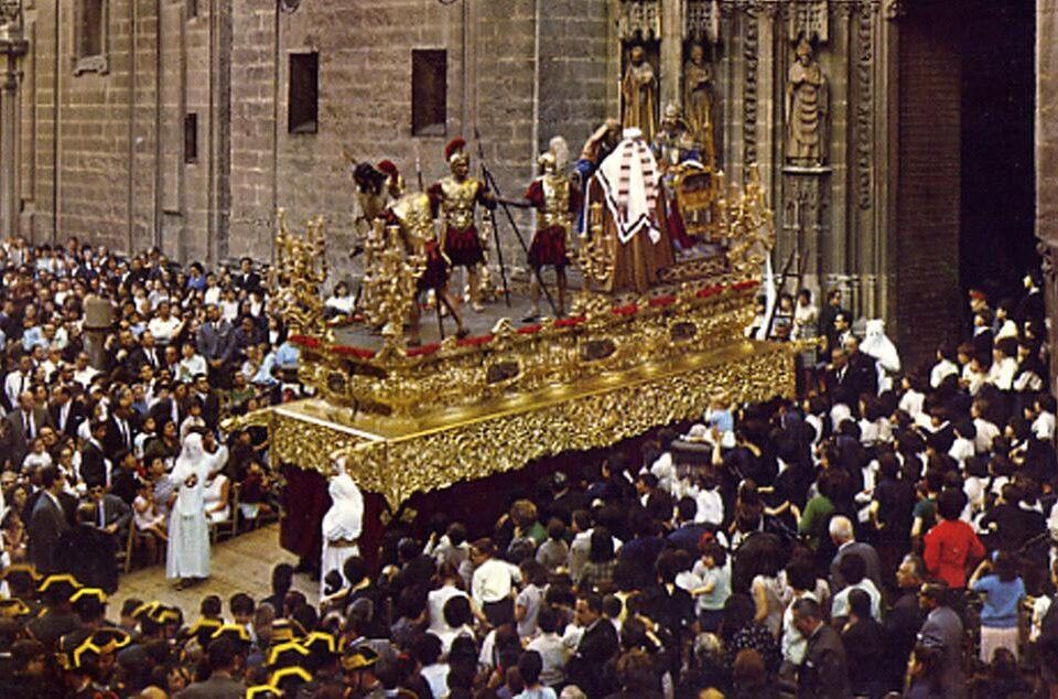 Martes Santo en Sevilla, 1965
