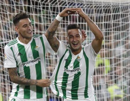 Sanabria y Sergio León pueden formar pareja por vez primera fuera de casa