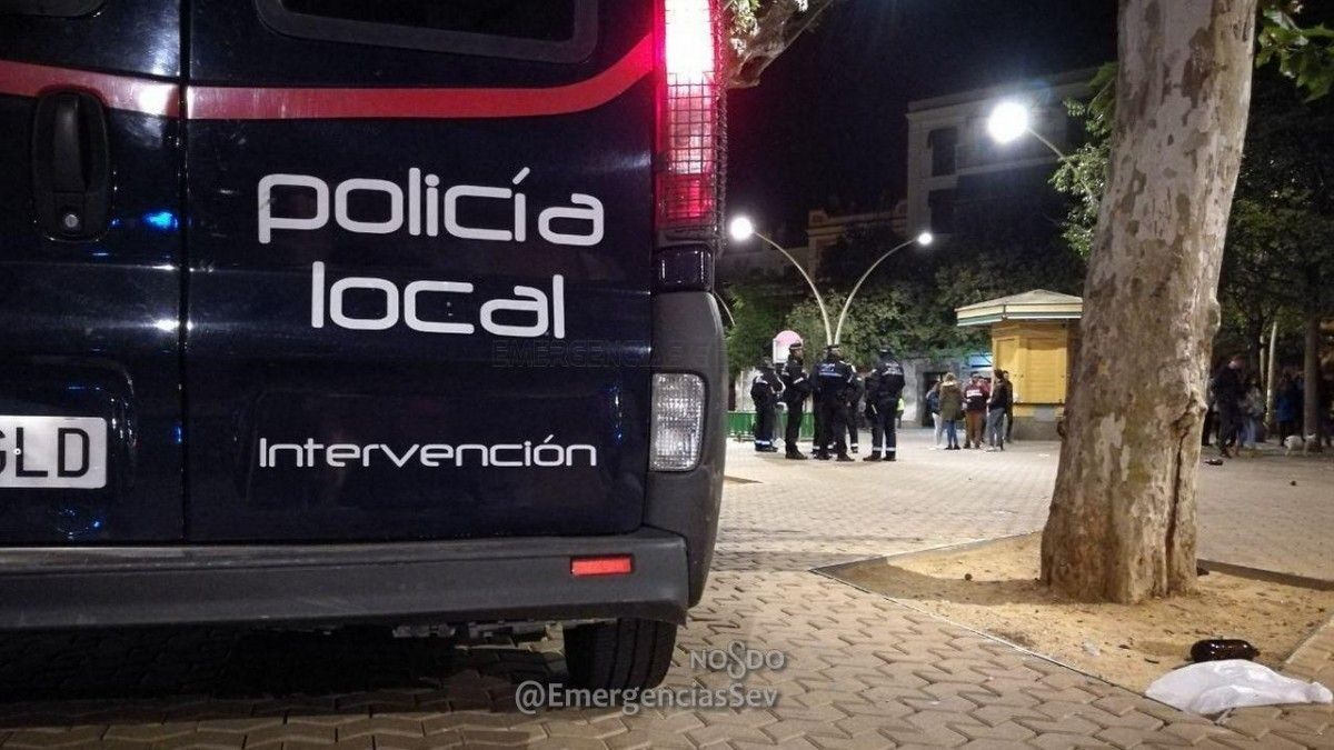 Dispositivo antibotellona de la Policía Local.