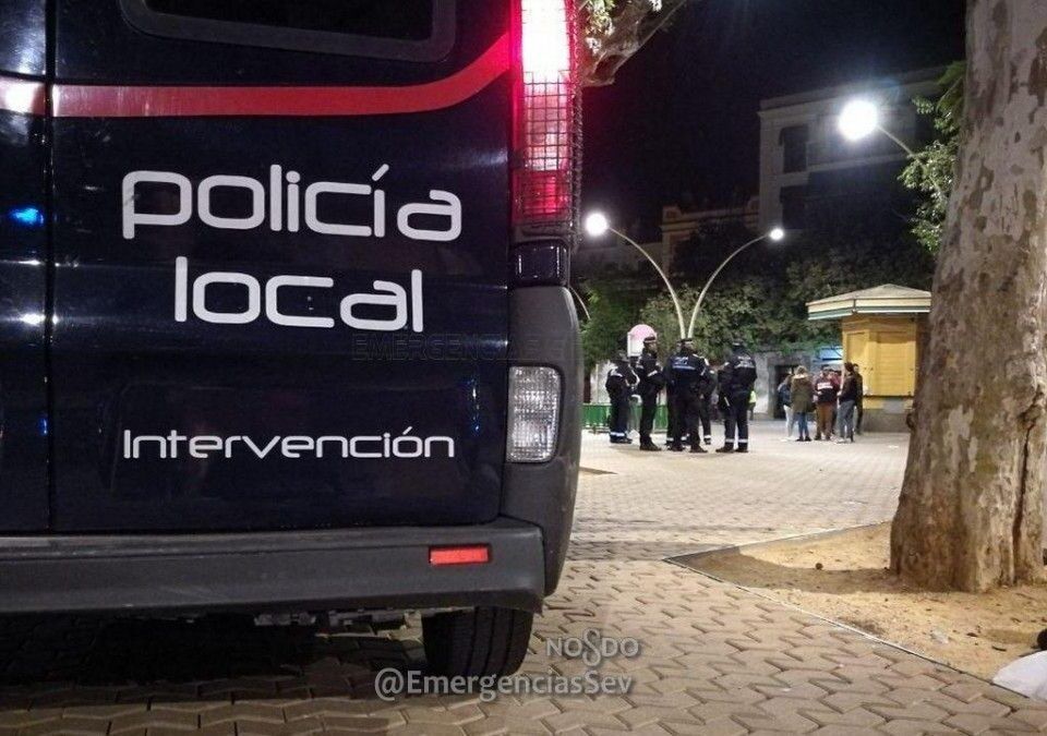 Dispositivo antibotellona de la Policía Local.