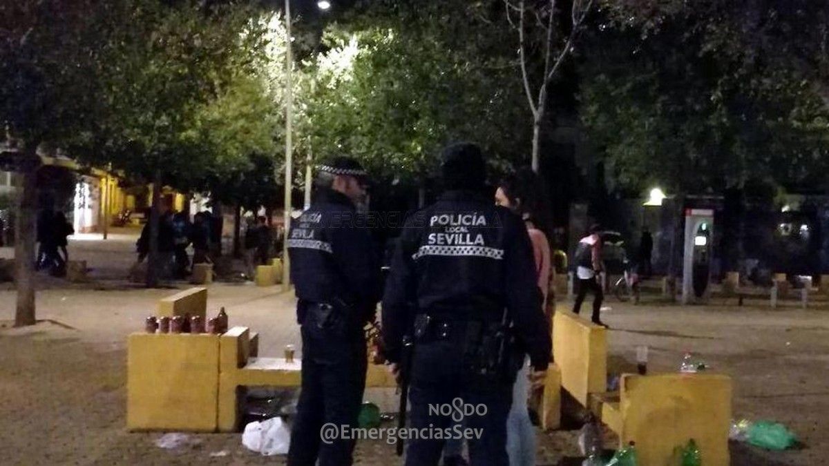 Actuación de la Policía Local en la Alameda.