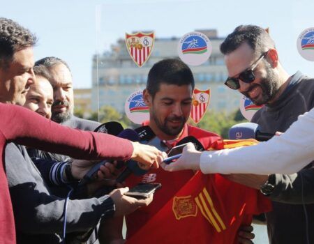 Nolito: «Tenemos que apretar y ponernos un cohete en el culo»