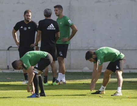 Campbell estará tres semanas de baja y Feddal tampoco podrá jugar ante el Getafe