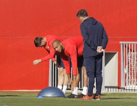 Nzonzi se queda fuera de la convocatoria por «motivos técnicos»