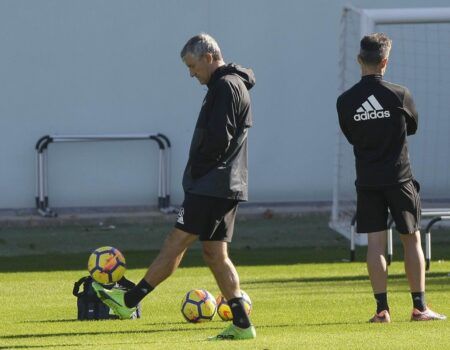 El fallo de Setién radica más en la elección de los jugadores que del sistema