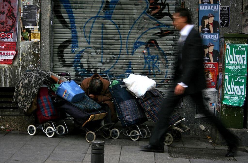 El censo de personas sin hogar en Sevilla alcanza los 444 individuos.