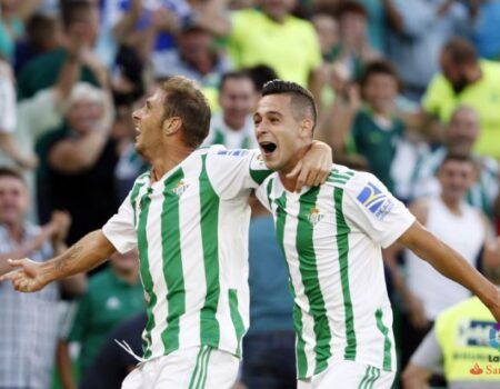 El bajón es evidente en el rendimiento de Guardado, Joaquín y Sergio León