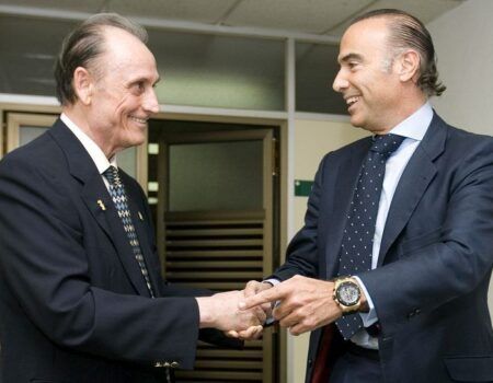 BxV retira las demandas penales contra Luis Oliver y Ángel Martín