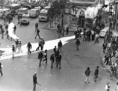 Cuarenta años del 4-D. Cuando se rompían banderas de España