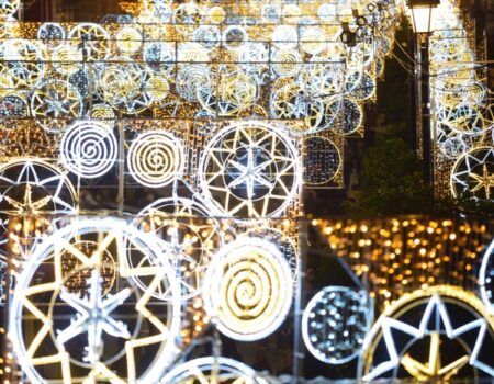 Sevilla tendrá un 38% más de luces de Navidad este año