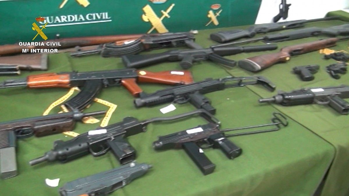 Armas incautadas por la Guardia Civil.