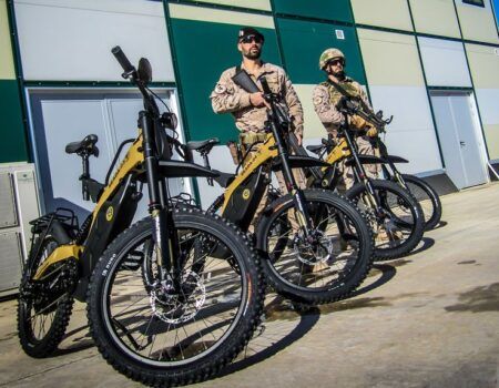 Bultaco entrega al Ejército las primeras unidades de su motobike