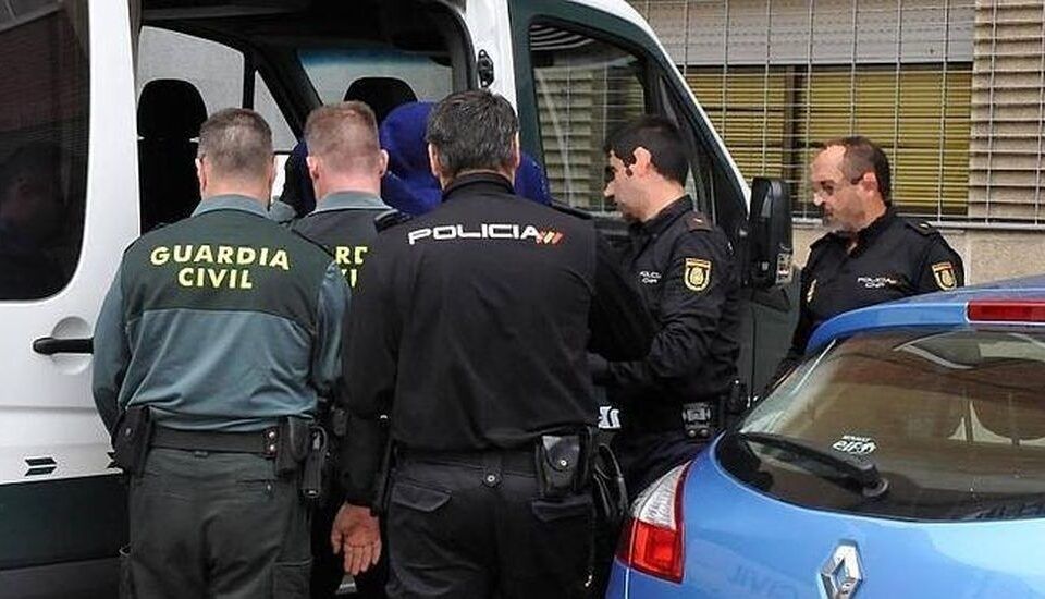 Ciudadanos apuesta por la equiparación salarial de cuerpos policiales.