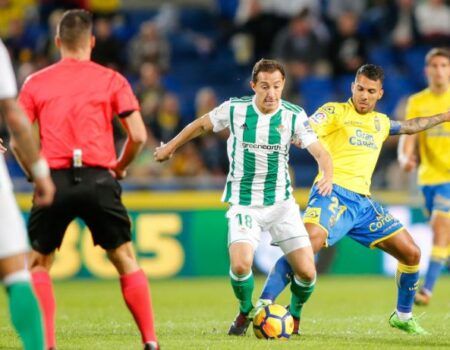 El Betis sigue resucitando muertos y Quique Setién queda muy tocado