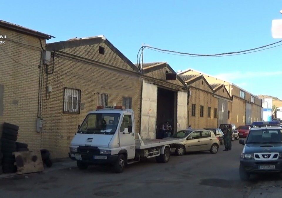La chatarrería donde se reparaban los vehículos destinados al desguace.