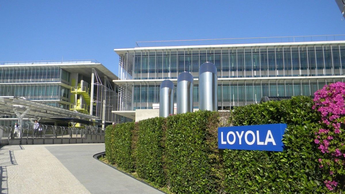 Universidad Loyola.