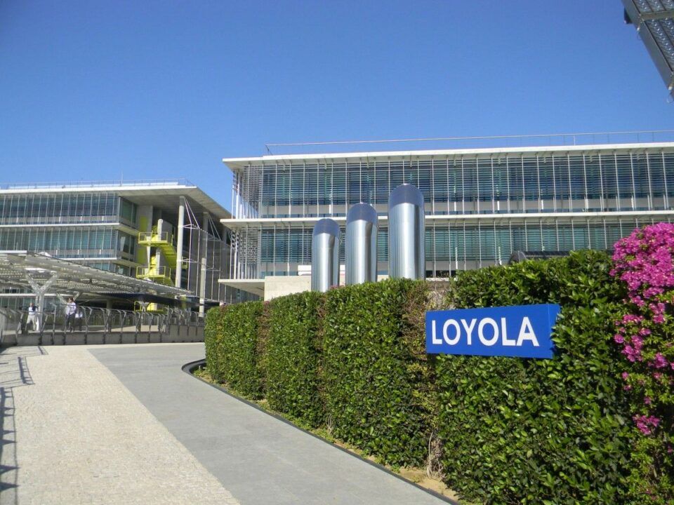 Universidad Loyola.