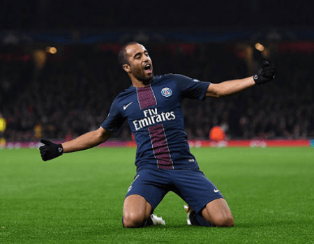 Lucas Moura (PSG) maneja una oferta firme del Real Betis, según Le Parisien