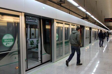 PSOE y PP abren una nueva batalla por la financiación de la línea 3 del Metro