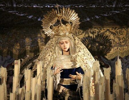 La restauración del manto de la Virgen del Socorro ¿llegará demasiado tarde?