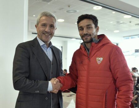 Jesús Navas puede batir hoy el récord de partidos en el Sevilla FC de Pablo Blanco