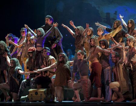 La Ópera de Cámara de Navarra trae al Maestranza «Alí Babá y los 40 ladrones»
