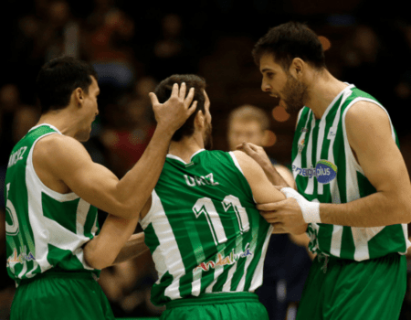 El Real Betis Energía Plus estrena el casillero de victorias al ganar a Obradoiro (83-77)