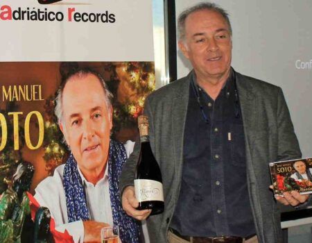 José Manuel Soto presenta ‘Tiempo de Navidad’ y este martes canta en la Avenida de la Constitución