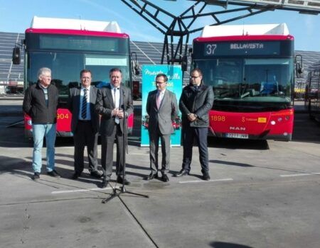 Tussam incrementará en 2018 los gastos de personal y comprará 30 nuevos autobuses