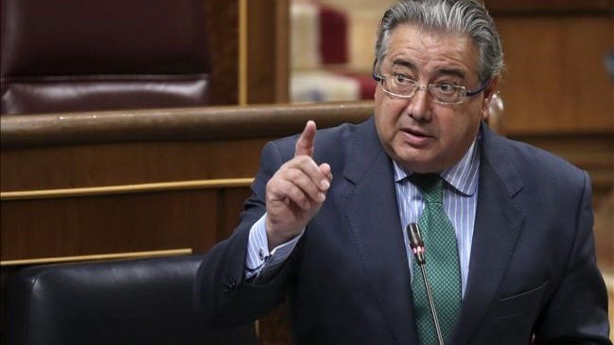 Zoido se descarta como candidato a la alcaldía de Sevilla.