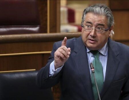 Zoido se descarta como candidato a la alcaldía. «No se me ocurre a mí ni a nadie sensato»