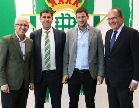 Las acciones baratas del Real Betis se podrán financiar sin intereses con Cajalmendralejo
