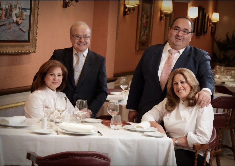 Foto de familia de los hermanos Mayo