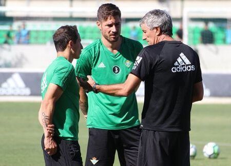 Javi García y Andrés Guardado apuntan al derbi, con Fran Soto en el banquillo bético
