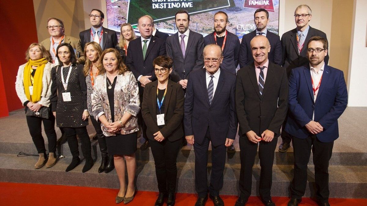 Representantes de la Red de Ciudades AVE