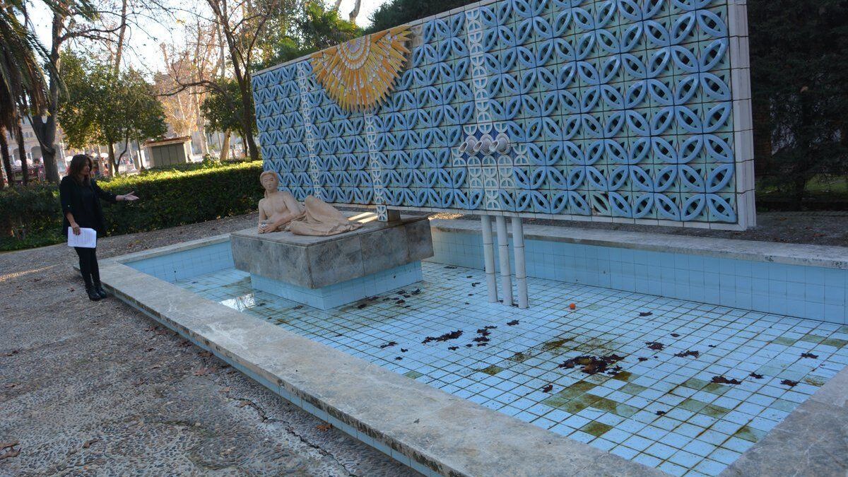 El PP denuncia el abandono del Parque de Maria Luisa y Jardines del Prado