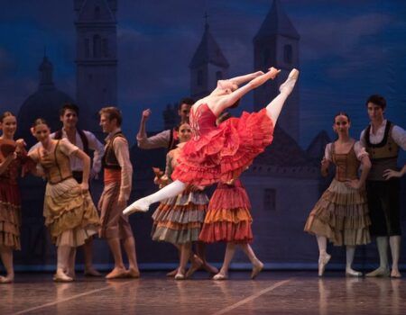 La Compañía Nacional de Danza revisa la figura de Don Quijote, hasta el domingo en el Maestranza